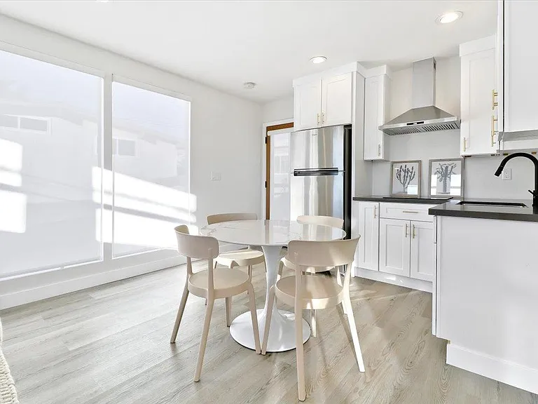 361 Flint Ave #A — Photo 10