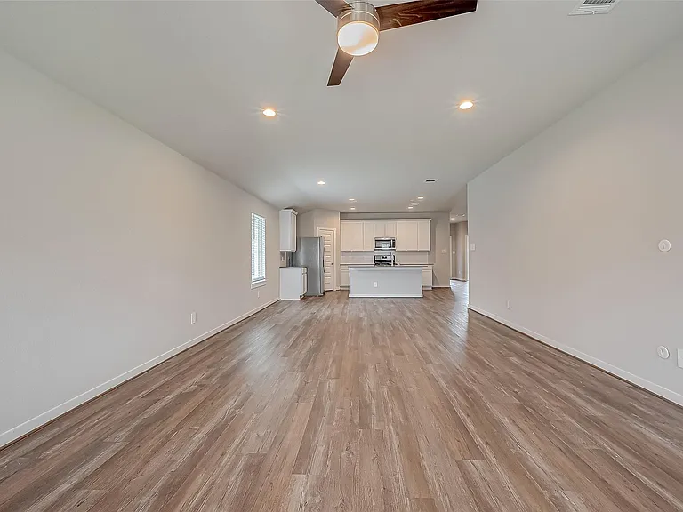 19010 Norbury Park Ln — Photo 13