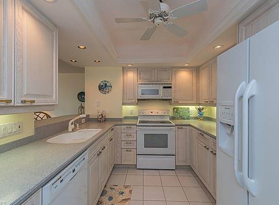 2nd image of 3215 Gulf Shore Blvd N #409