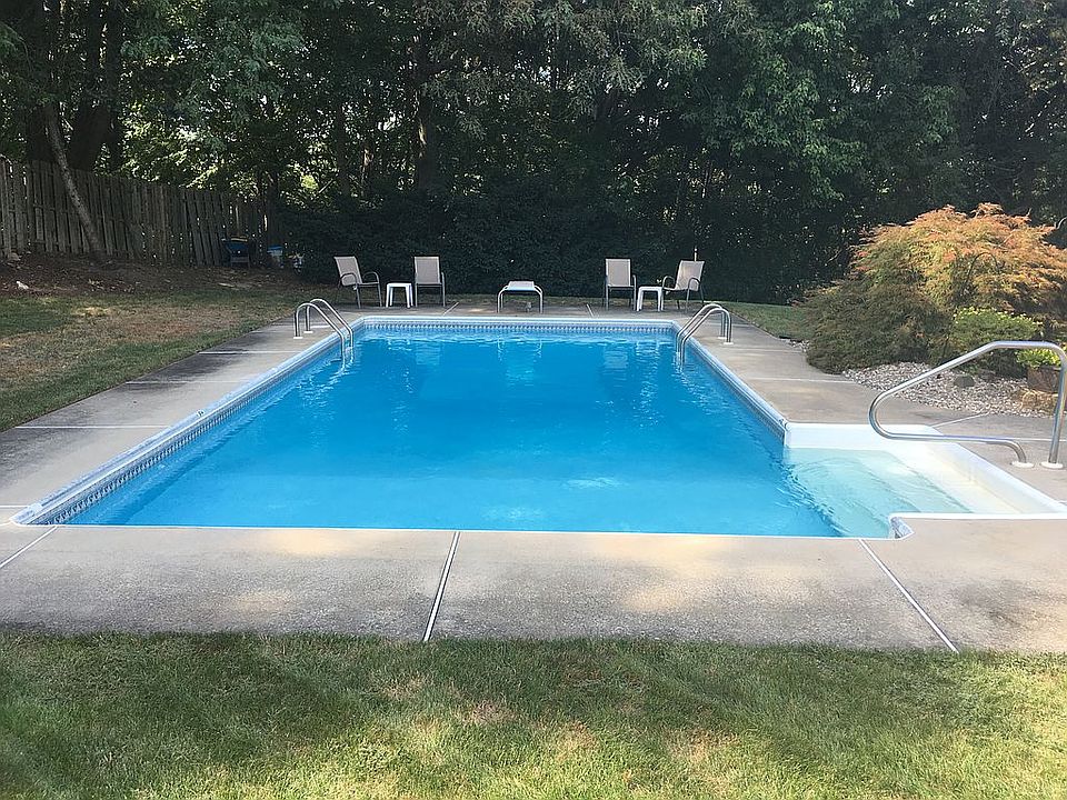 2nd image of 16 Glynn Ct