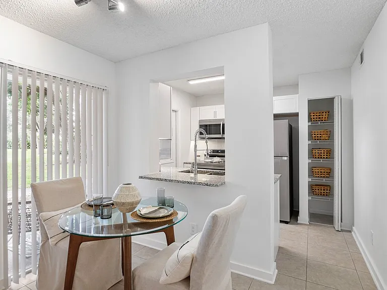 Cortland Pembroke Pines — Photo 3