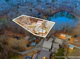 901 Decker Rd, Thomasville, NC 27360