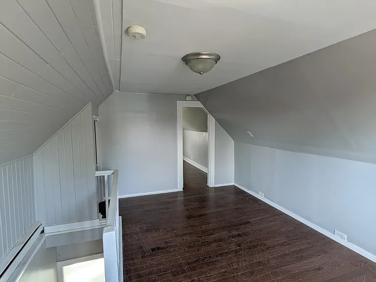 15 Alton St #1-2 — Photo 9
