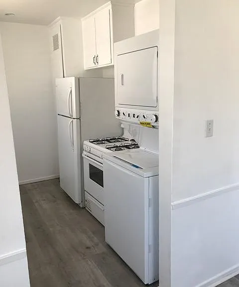3125 S Durango Ave #8 — Photo 2
