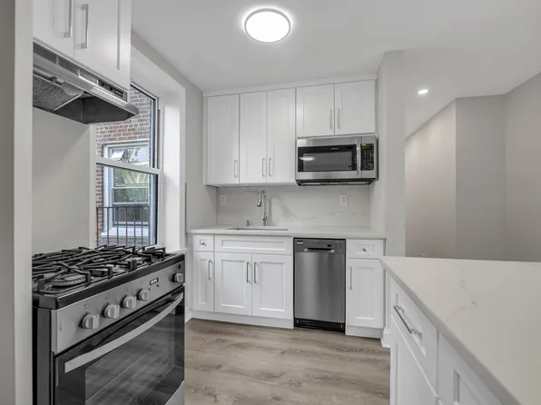 141-11 78th Road image 2 of 18