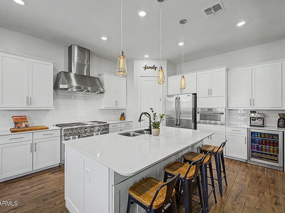 1st image of 9764 E THORNBUSH Avenue