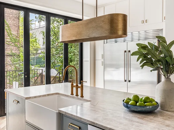 145 Stuyvesant Avenue image 4 of 23