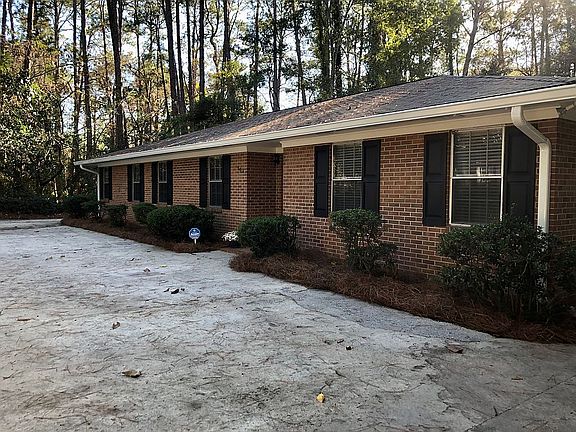 3rd image of 503 Pinecrest Dr