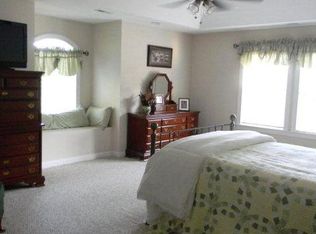 130 Elizabeth Cir, Moyock, NC 27958