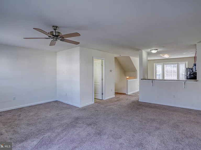 327 Tribbitt St — Photo 8