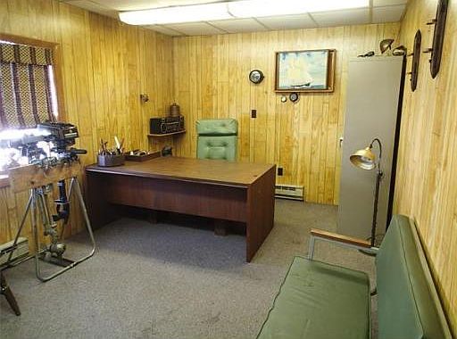 2nd image of 128 East St