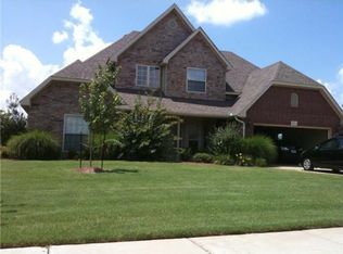 2508 S Greens Way, Rogers, AR 72758