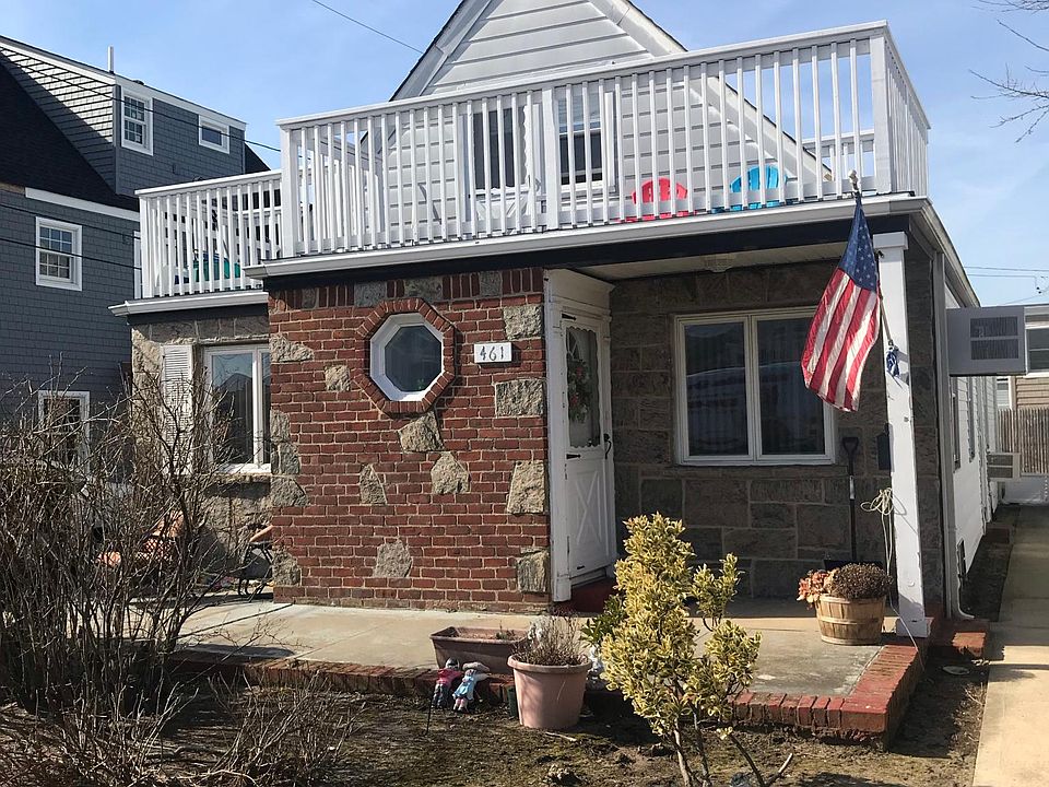 2nd image of 461 Lindell Blvd