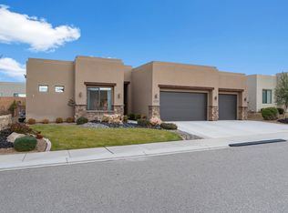 1370 W Firepit Knoll Dr, Saint George, UT 84770