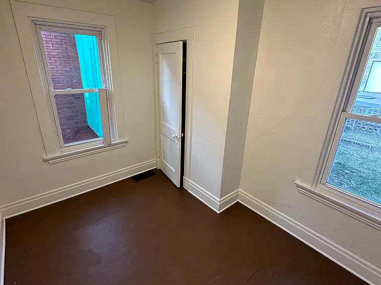 1359 Illinois Ave — Photo 10