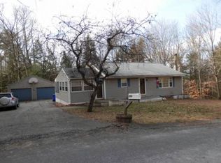 200 Normand Rd, Goffstown, NH 03045