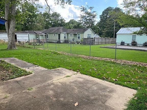 3rd image of 313 Ward Dr