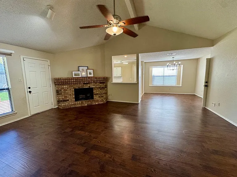 5028 Coker Dr — Photo 4