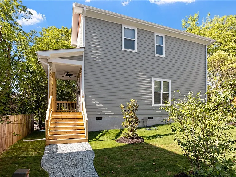 320 Gray Ave #A — Photo 26