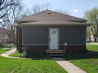 1452 3rd Ave, Windom, MN 56101