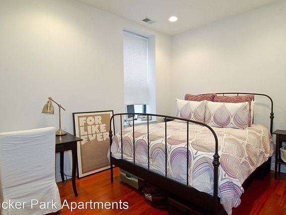 5th image of 1116 N Wood St #8680628