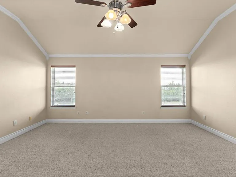 336 Skyline Dr — Photo 16