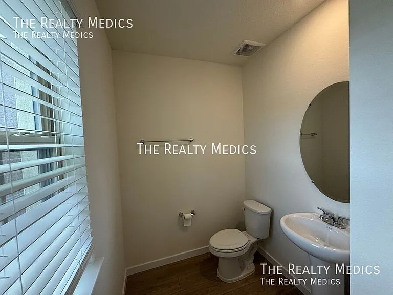 16594 Barbours Creek Way — Photo 9