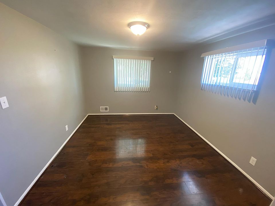 Bedroom #1