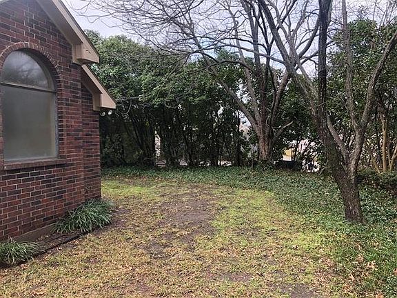 4th image of 812 Craig Dr