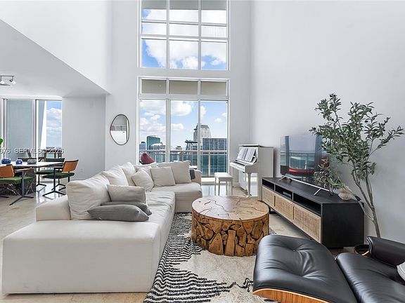 2nd image of 950 Brickell Bay Dr APT 5506