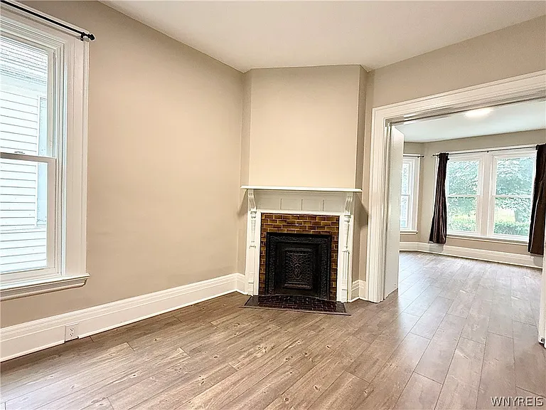 460 Rhode Island St — Photo 4