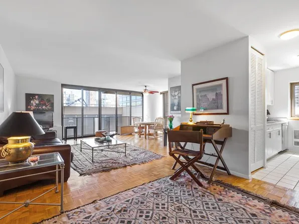 161 West 61st Street image 4 of 10