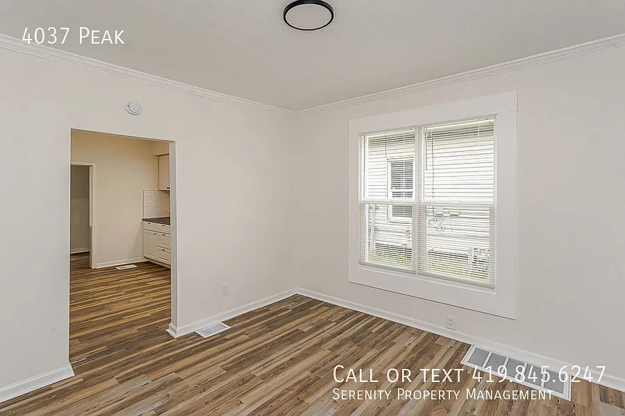 Summer-Ready 3 Bed / 2 Bath Single Family Home Fresh Updates & Backyard Bliss! — Photo 4