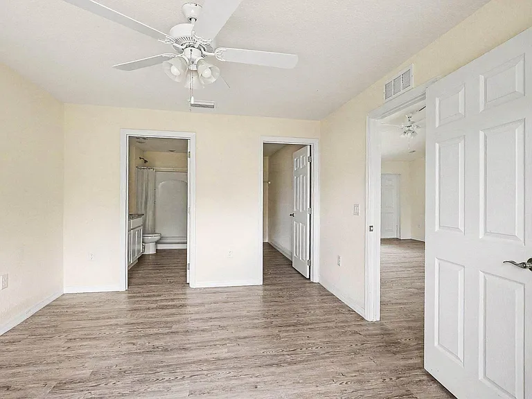 1031 S Bronze Ct — Photo 15