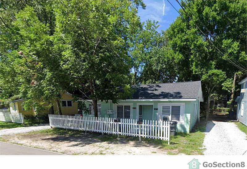 2nd image of 4867 Piedmont Ave #B