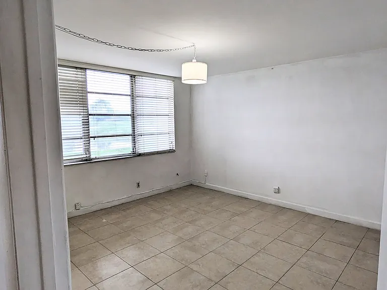 3150 W Rolling Hills Cir #102 — Photo 4