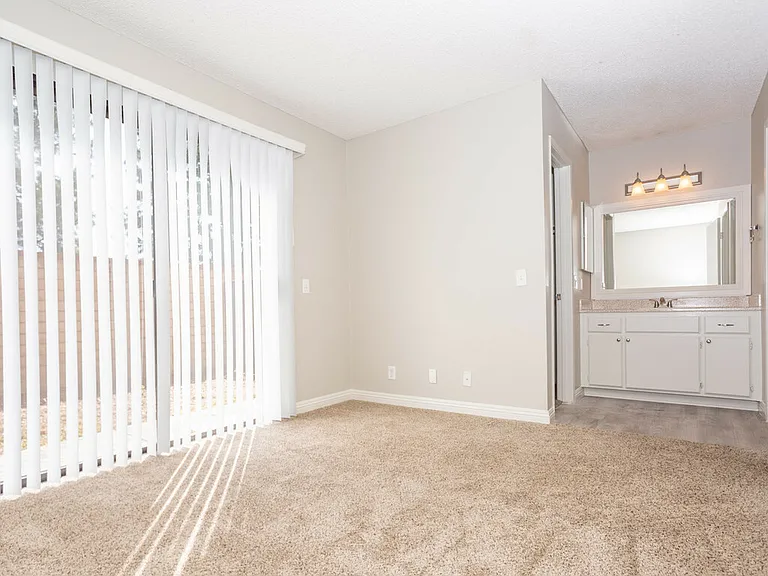 Stonewood Apartments — Photo 13