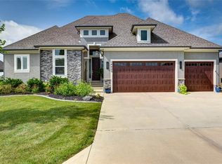 14423 N 145th St, Basehor, KS 66007
