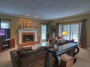 18340 Bent Tree Ln, Chagrin Falls, OH 44023