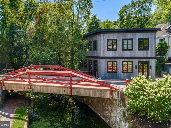 27 W Mechanic St, New Hope, PA 18938