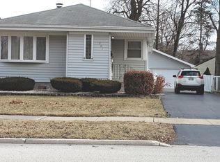 301 Brownell St, Thornton, IL 60476