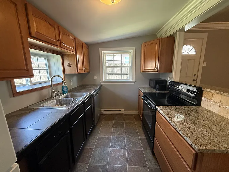 520 Walnut St #A — Photo 6