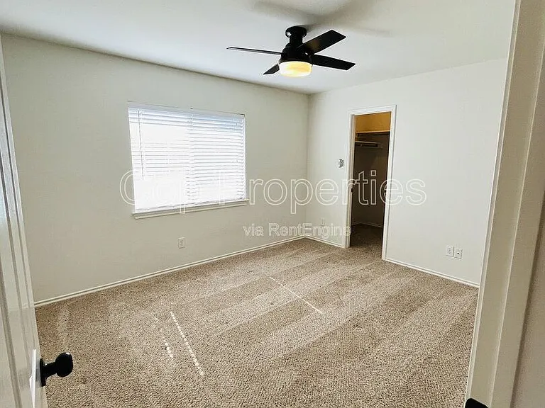 22622 Madison Park — Photo 10