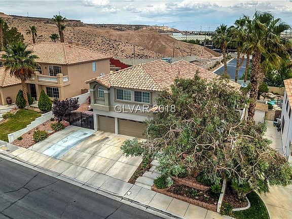 4th image of 920 Alta Oaks Dr