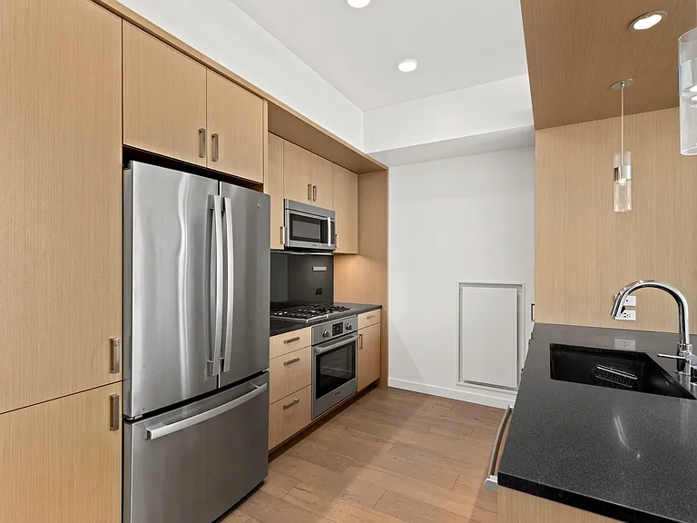 1321 Seneca St #1608 — Photo 5