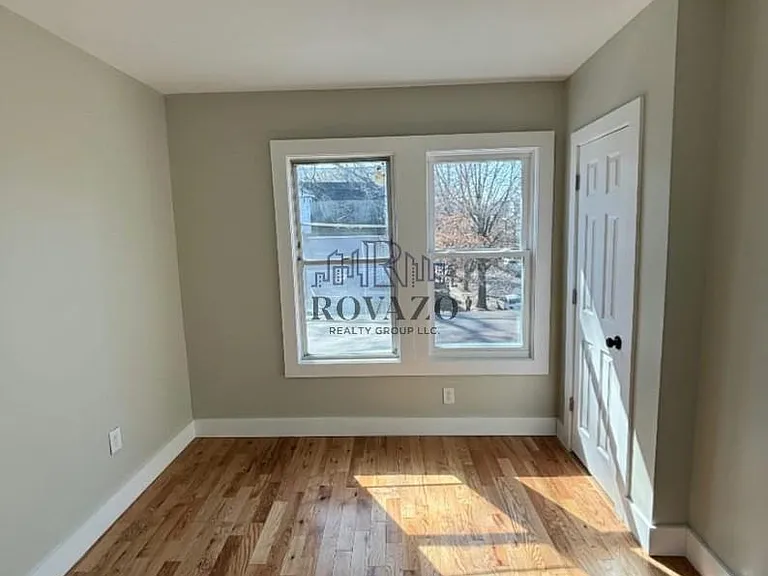 376 Avon Ave #2 — Photo 6