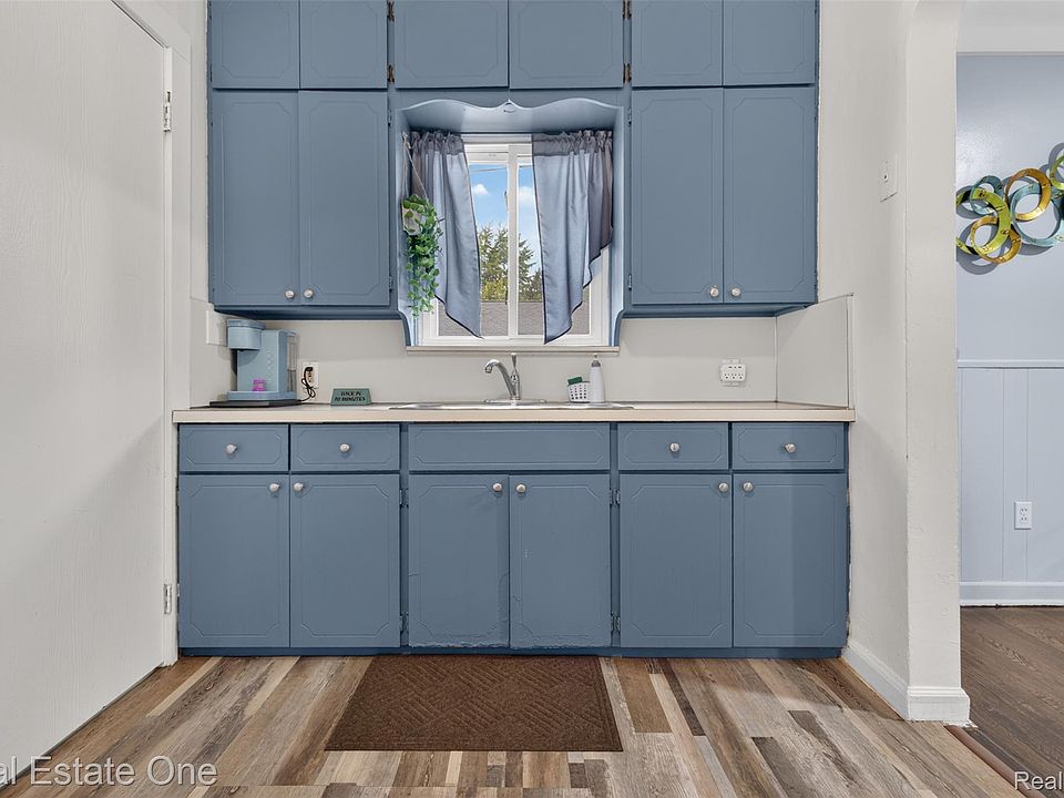 22457 Piper Ave W, photo 14