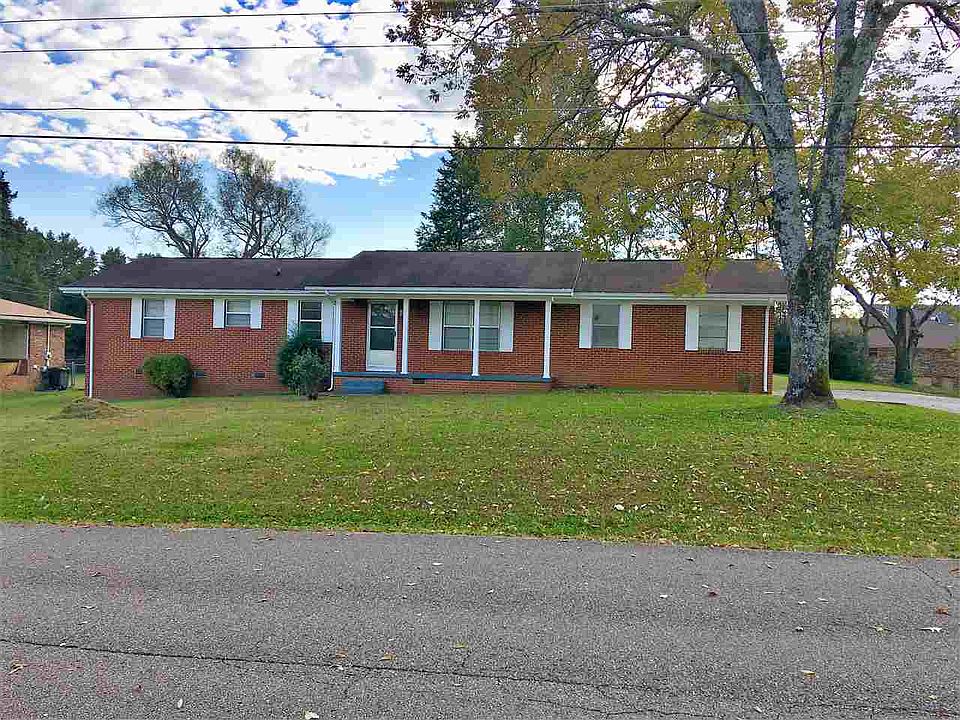 1st image of 2005 W Lake Dr NW