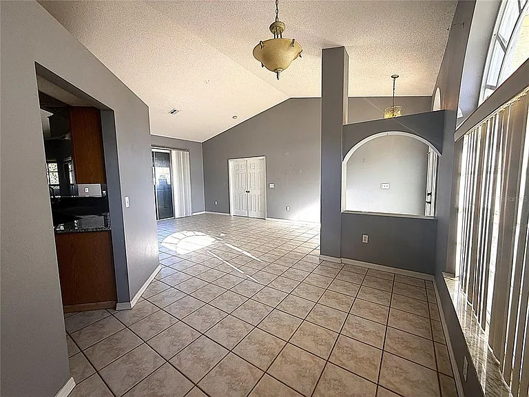 8839 Greenleaf Ct — Photo 8