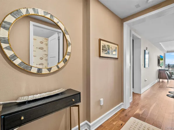 5 Renaissance Square #19B, White Plains, NY 10601